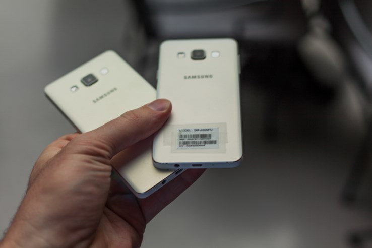 Samsung Galaxy A3 (7).jpg